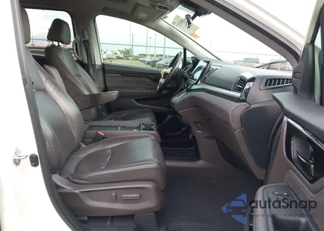 2018 Honda Odyssey Elite z USA, uszkodzony, nr VIN 5FNRL6H93JB050043
